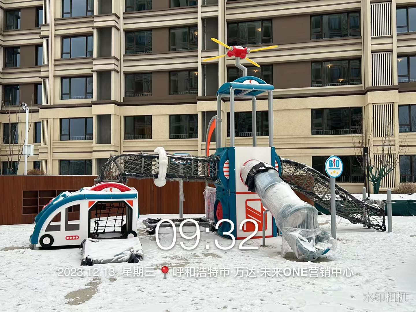 于乐儿童组合滑梯设备案例