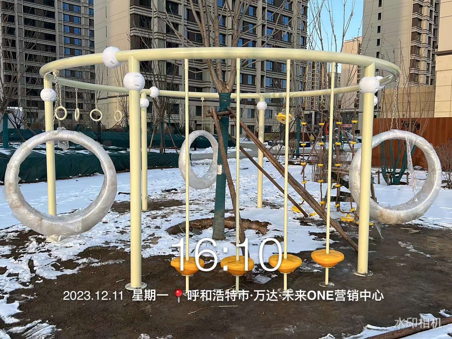 于乐网红秋千发光秋千设备